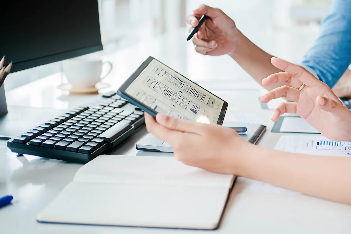 Technische Beratung, die über Folien hinausgeht