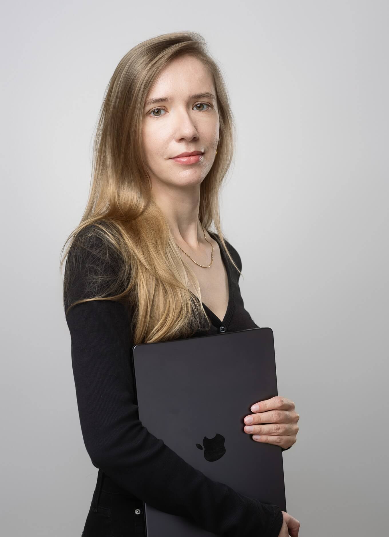 Joanna – App-Entwickler und UI/UX-Designer aus Berlin für Flutter, Kotlin Multiplatform, native iOS & Android, KI & Hardware Integration.